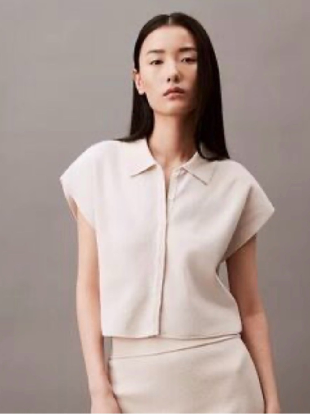 CALVIN KLEIN JEANS Cropped Cap Sleeve Button Front Knit Top - Beige - Sz M